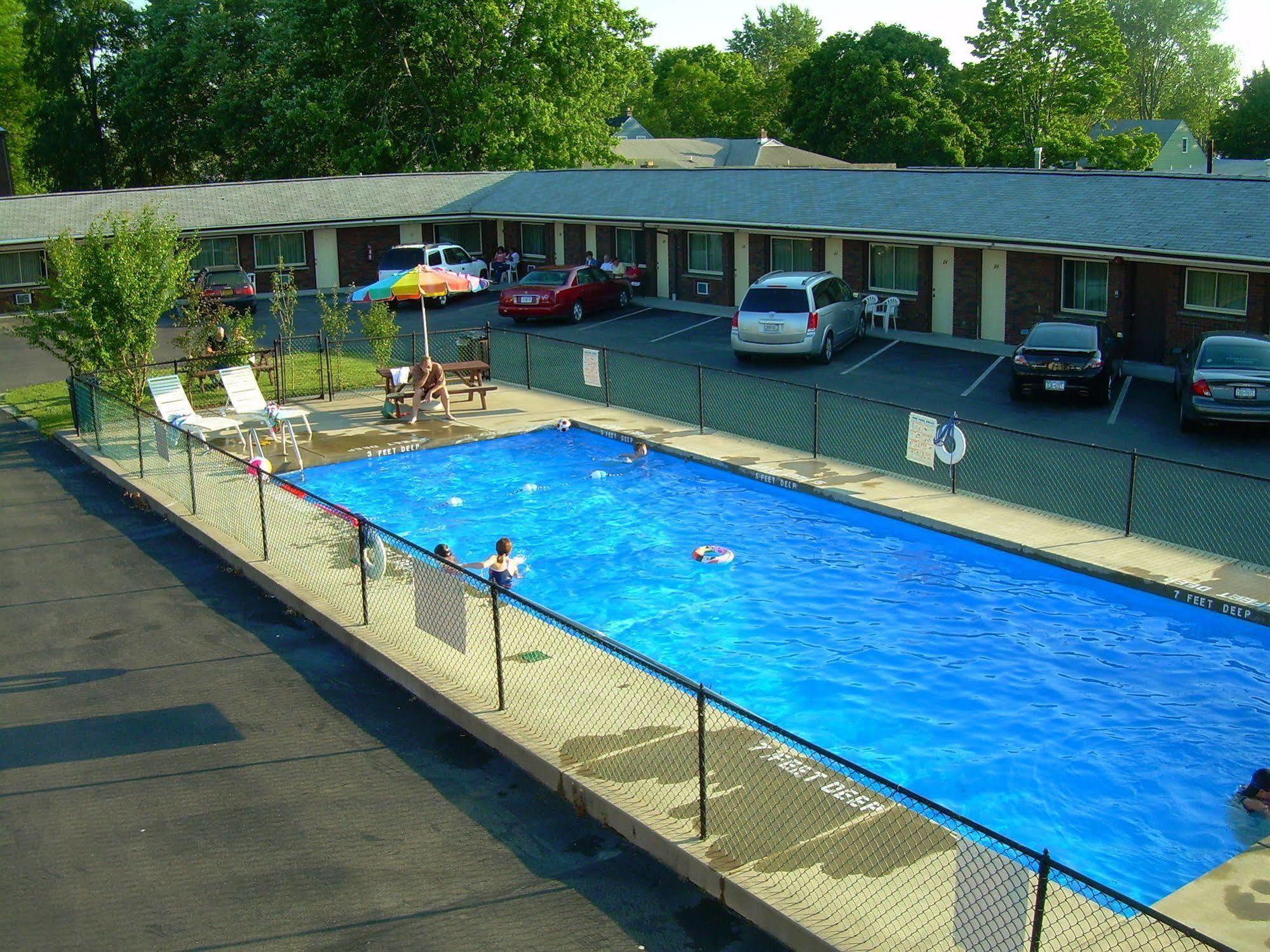 Swiss Cottage Inn Niagara Şelalesi Dış mekan fotoğraf